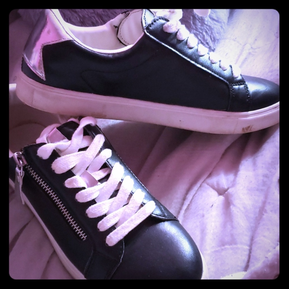 These are size 8 brash shoes